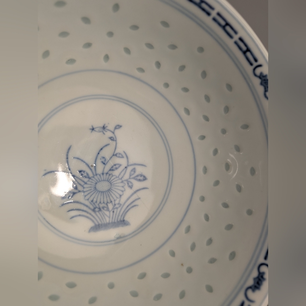 Tienshan Translucent Rice Grain Flower Pattern Blue & White Rice Bowl - Picture 6 of 12